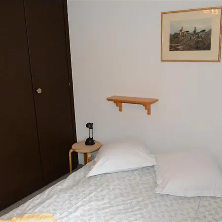 Mireille Nr- 3 Appartement-fewo- Dusche Oder Bad- Wc 2-bettwohnung By Interhome Apartment